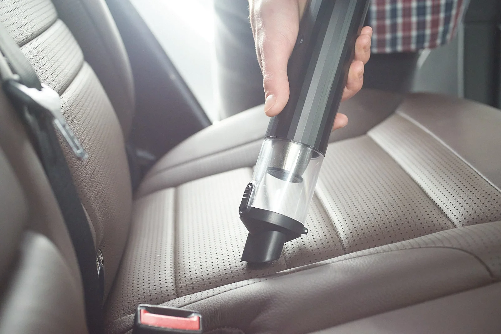 cordless handheld vacuum for Jeep Wrangler